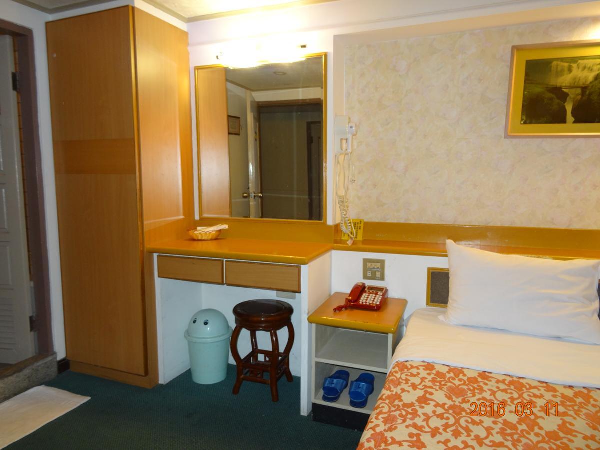 Jia Xin Hotel Цзяї Екстер'єр фото