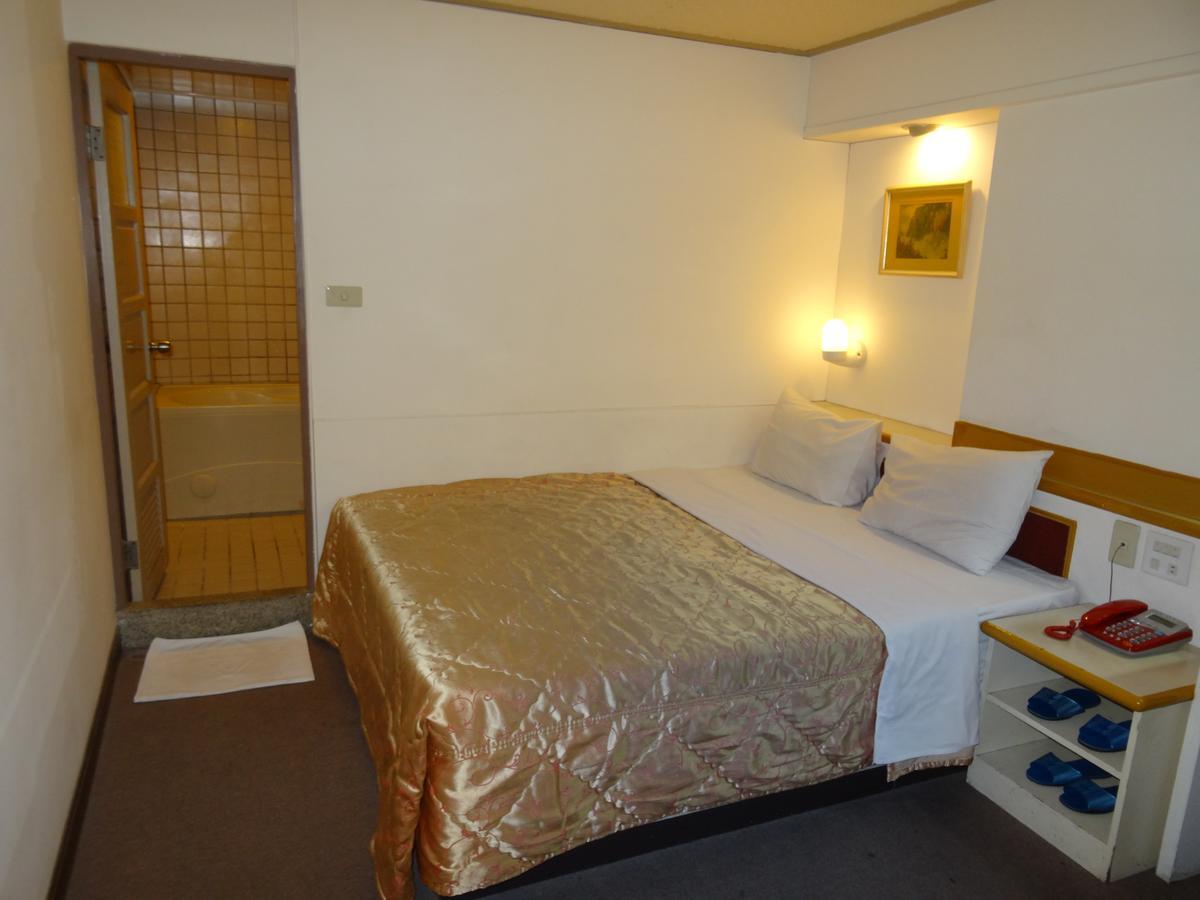Jia Xin Hotel Цзяї Екстер'єр фото